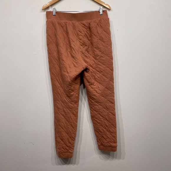 Universal Thread Quilted Mauve Jogger Sweatpants Size Medium - Picture 3 of 4